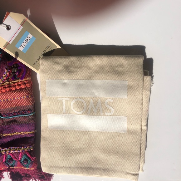 Tom’s NWT Multi Stripe Embellish Crossbody Shoulder Bag - Picture 5 of 6